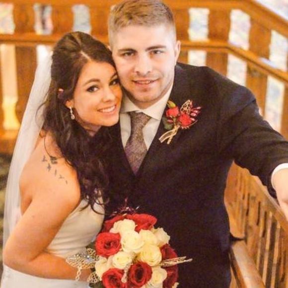 Meet your Posher, Ally - Picture 1 of 1